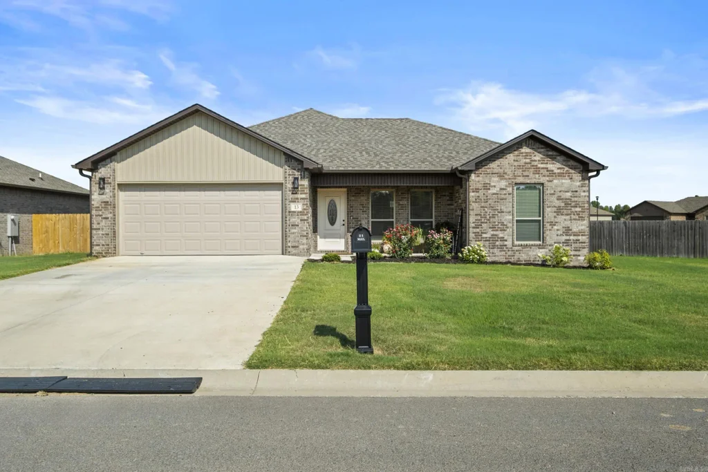 13 Doe Run Drive, Ward