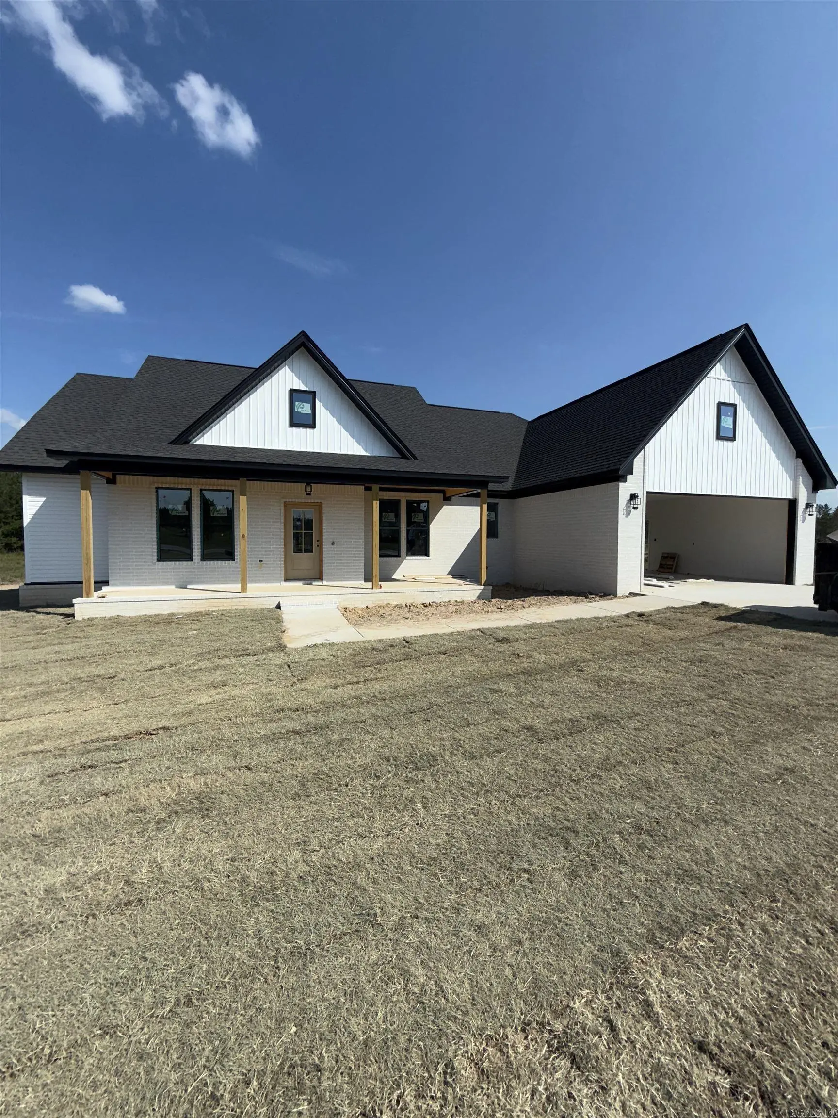 3322 Grant 9 Road, Sheridan