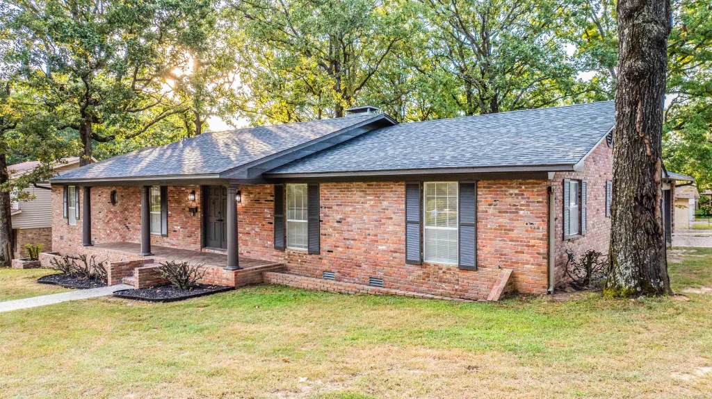 7000 Comanche Drive, North Little Rock