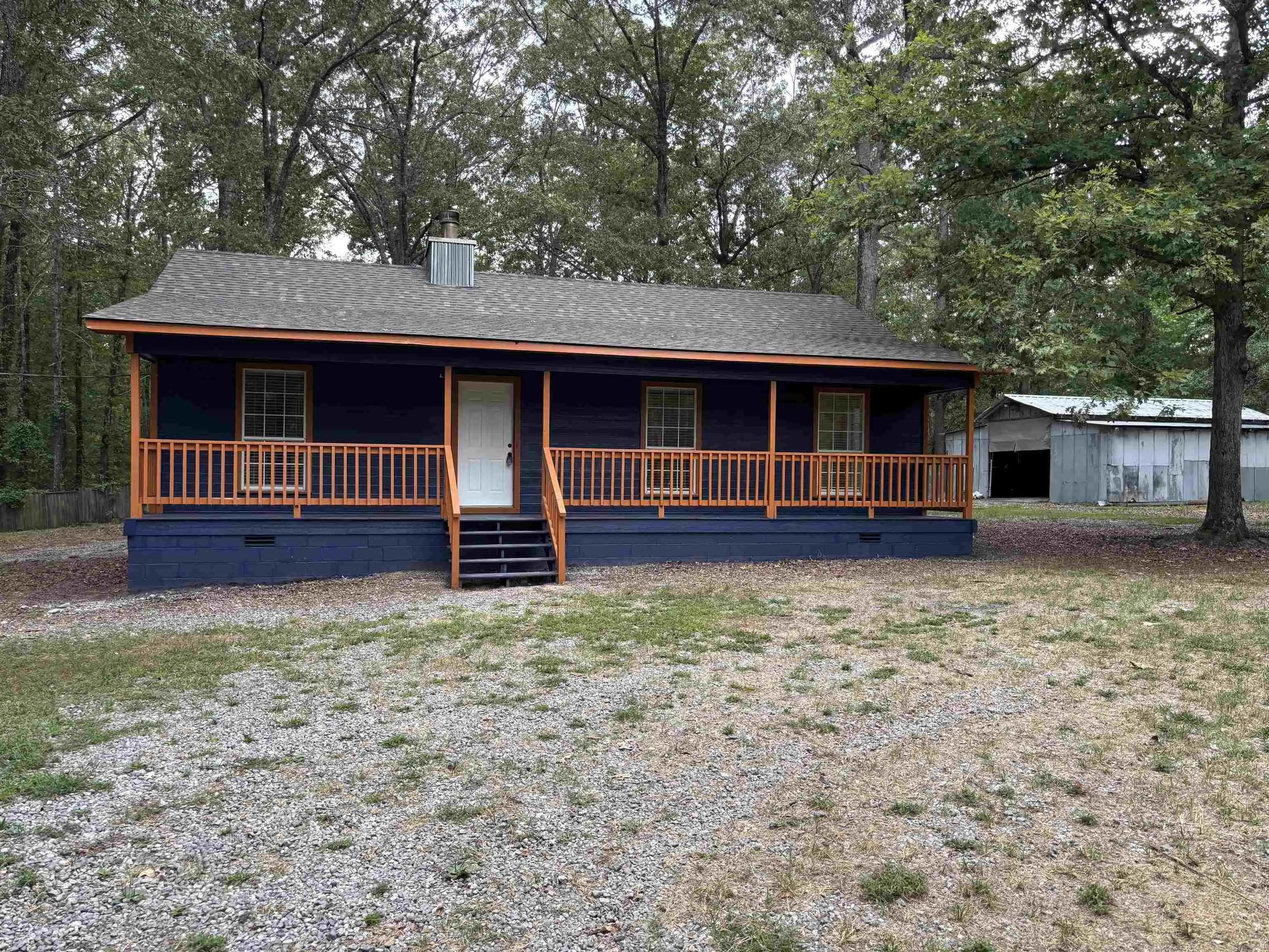 8201 Oakview Dr, Hensley