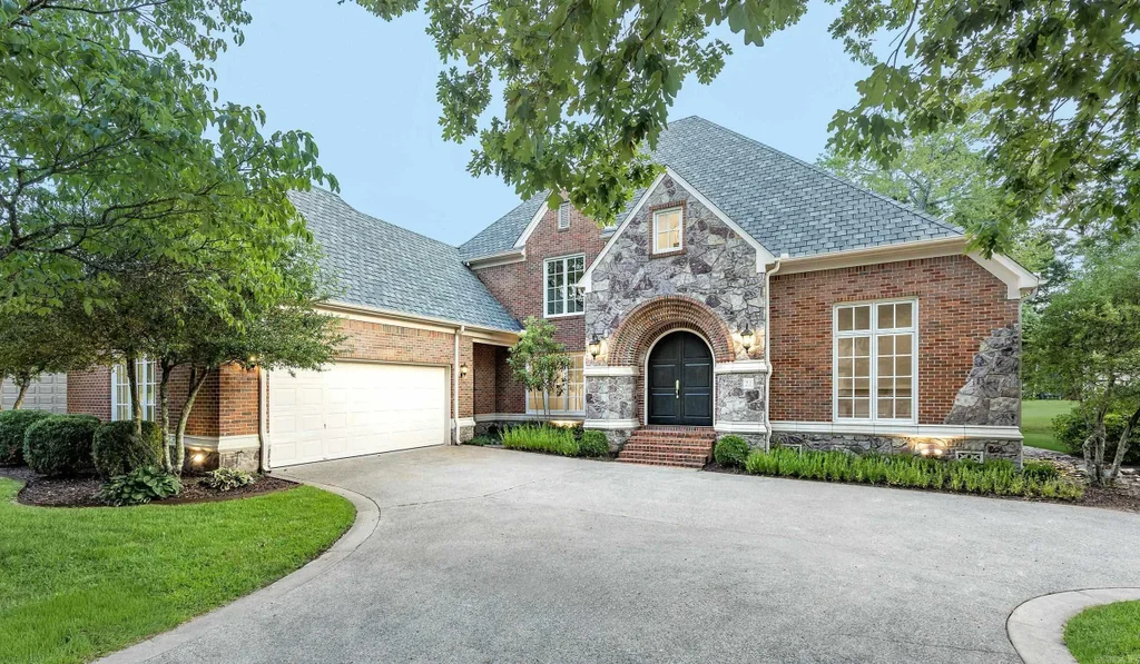 22 Avignon Court, Little Rock