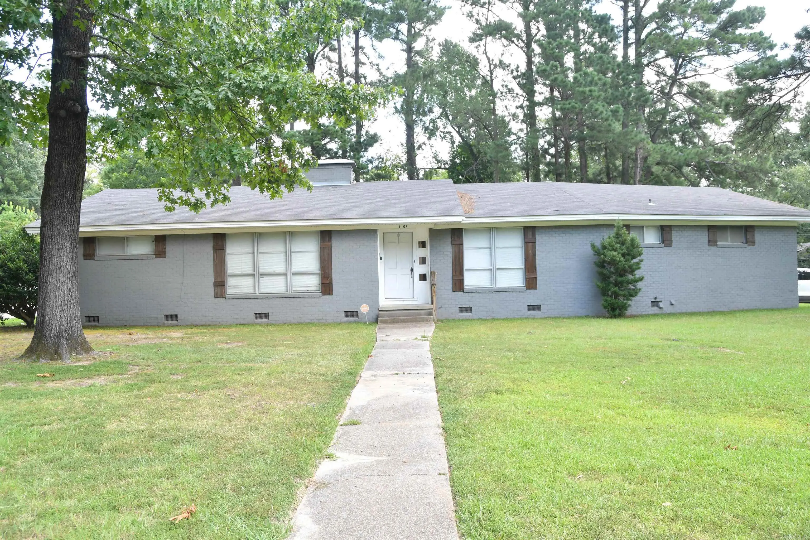 1207 Elm St., Crossett