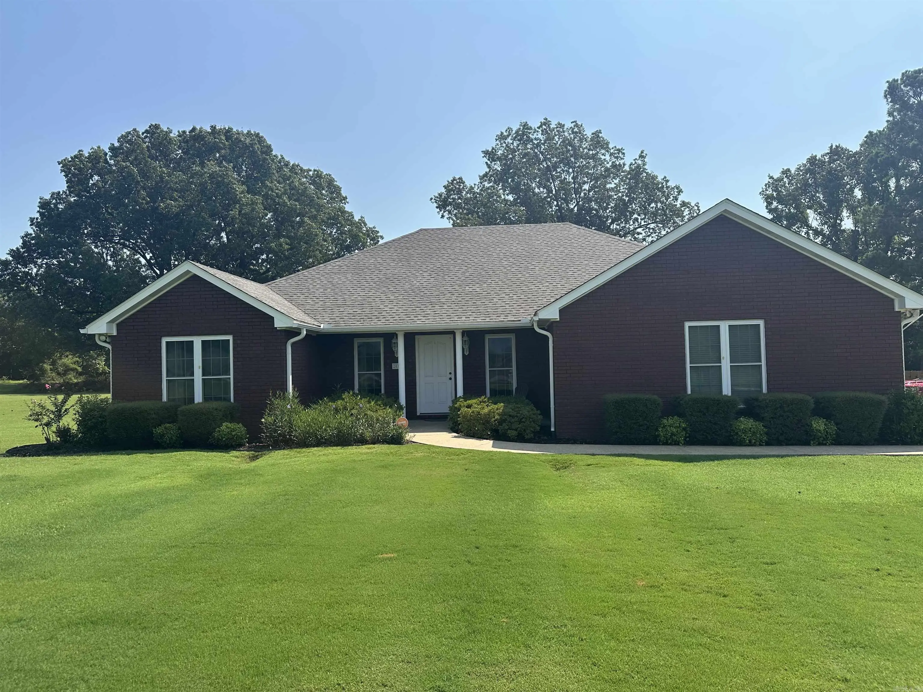 2010 Greenway Lane, Jonesboro