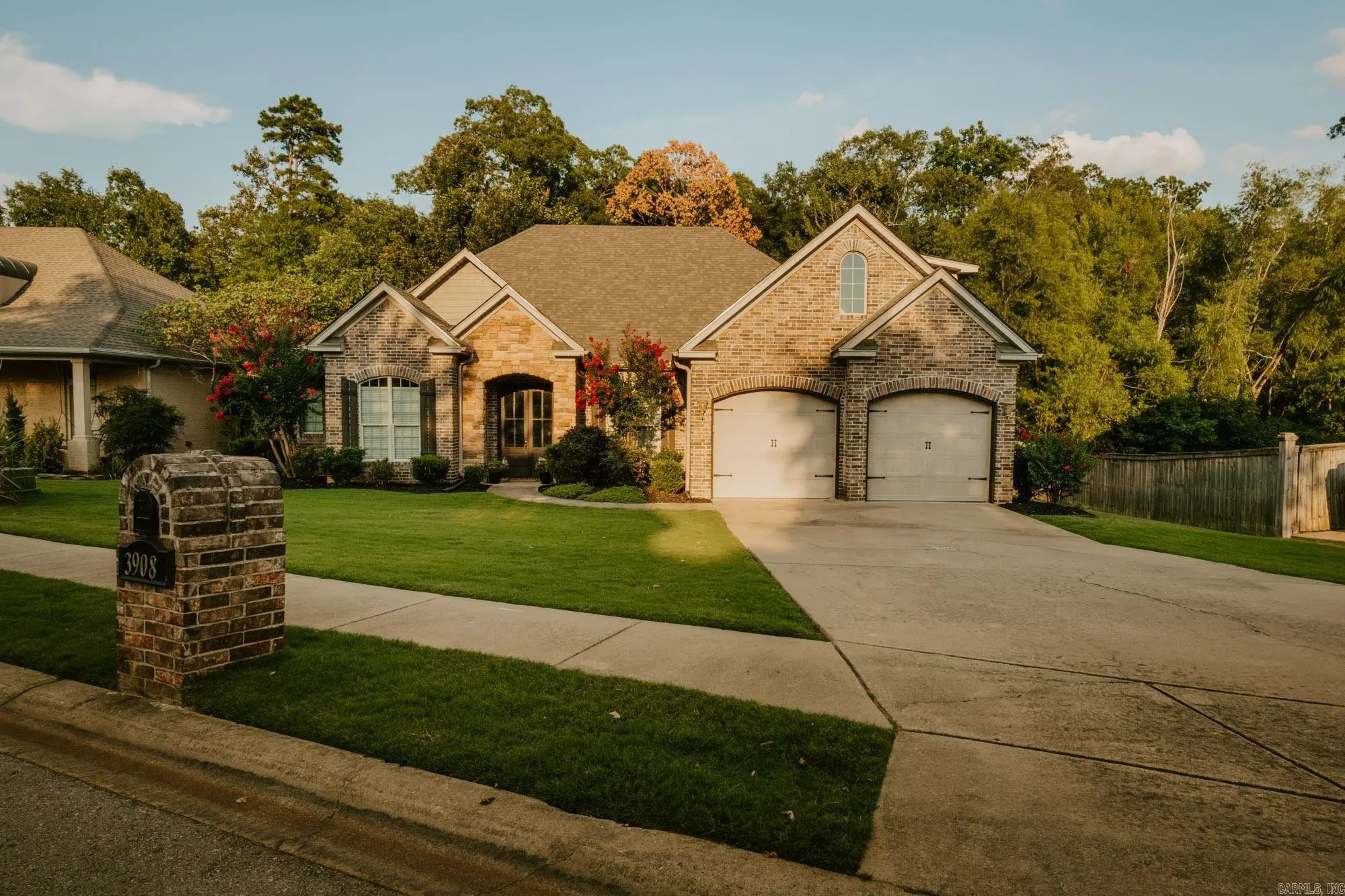 3908 Robinwood Circle, Bryant