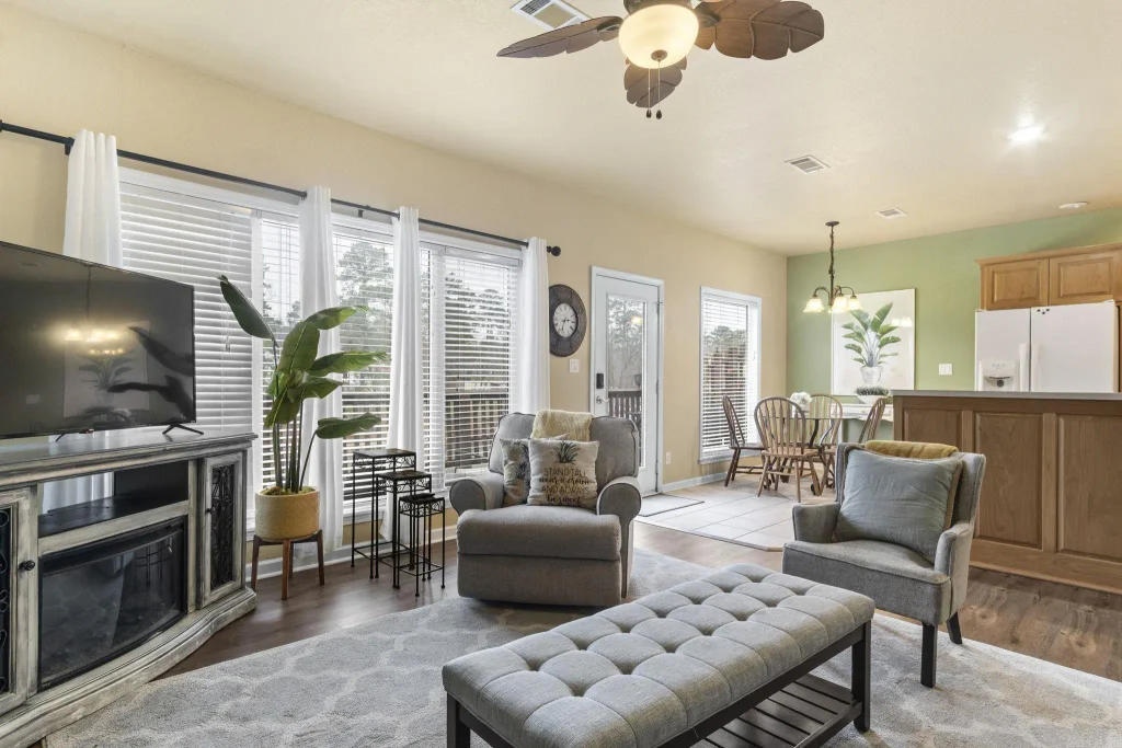 126 Chambers Point, Hot Springs