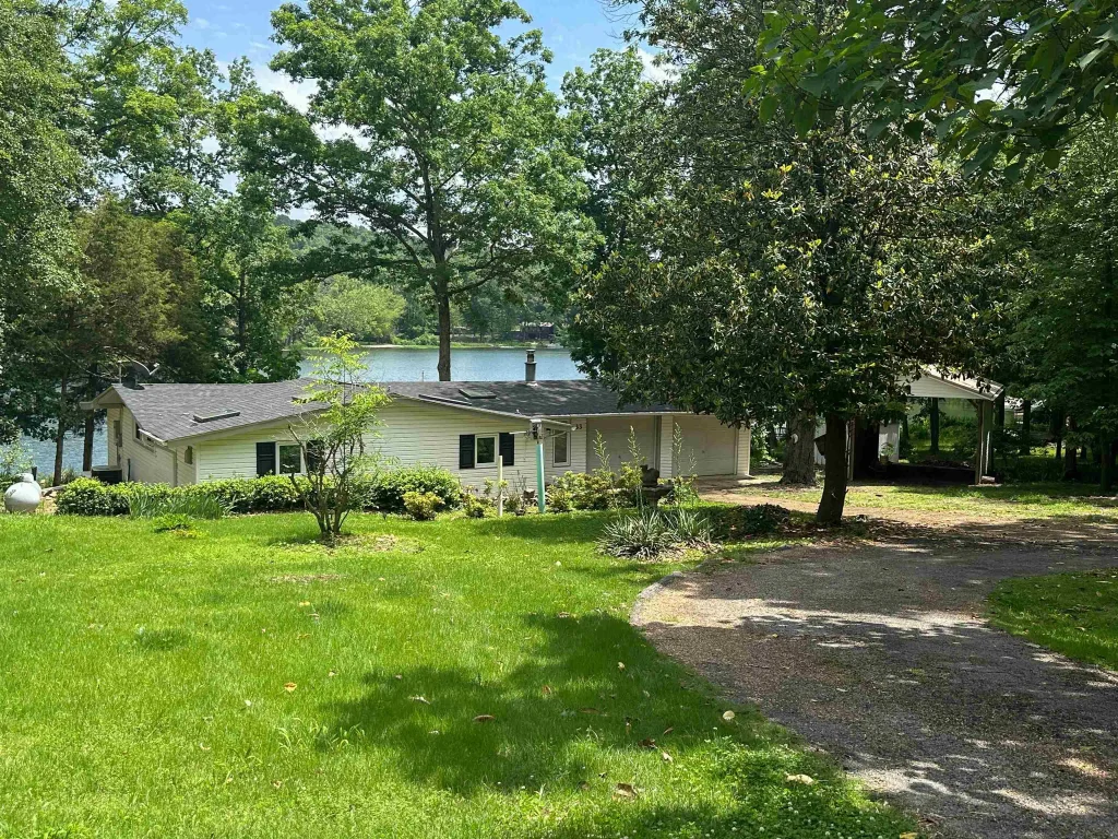 33 W Lakeshore Drive, Cherokee Village