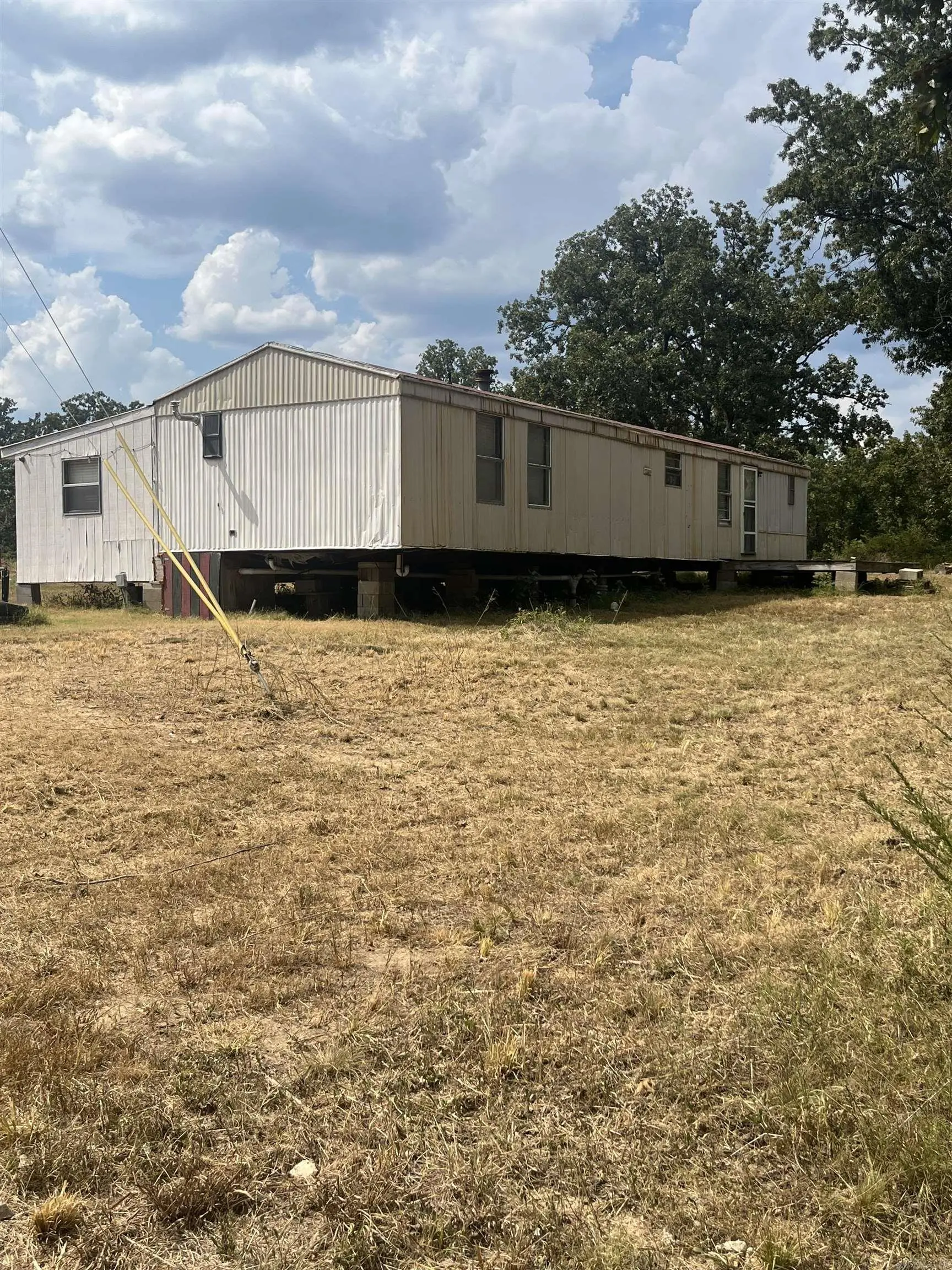 128 Brook Grove Trl, Camp