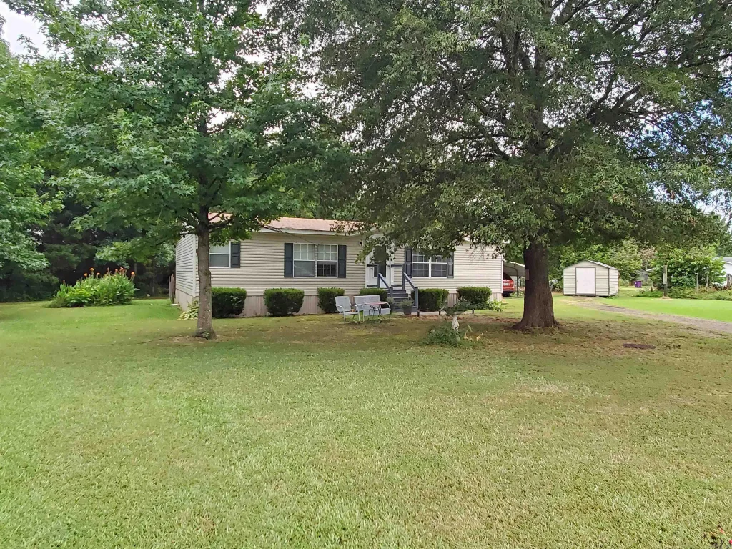 1275 W Hwy 64, Beebe