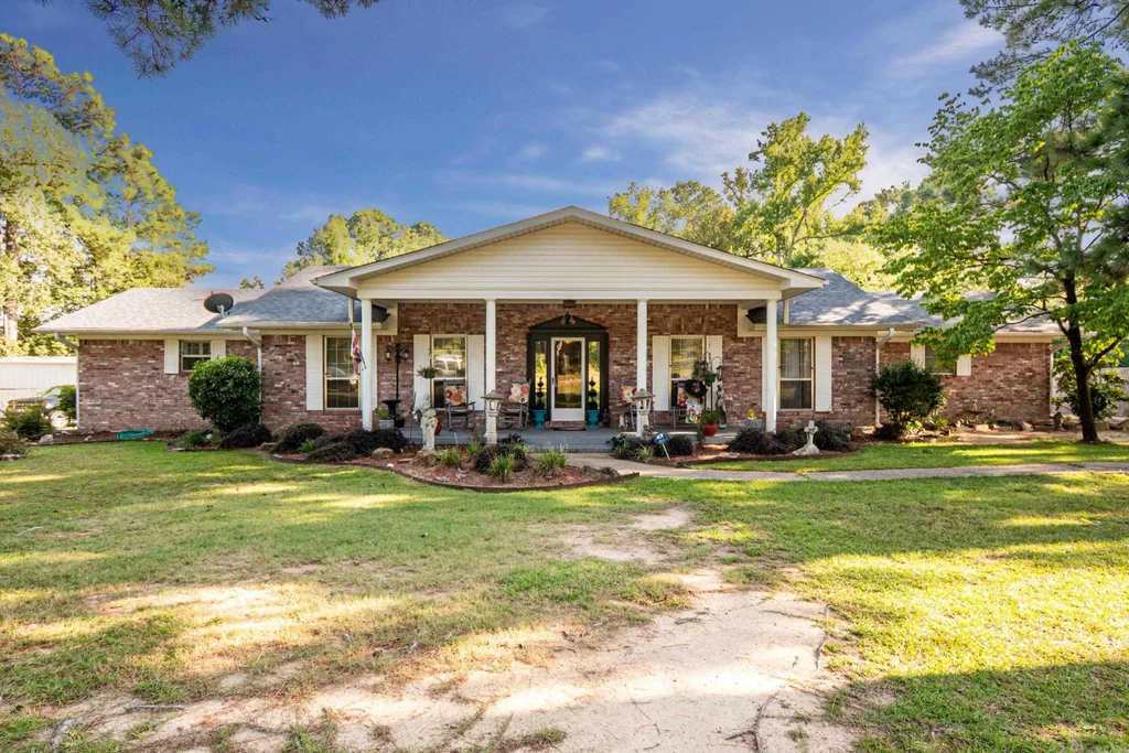 1125 S Charley's Loop, Camden