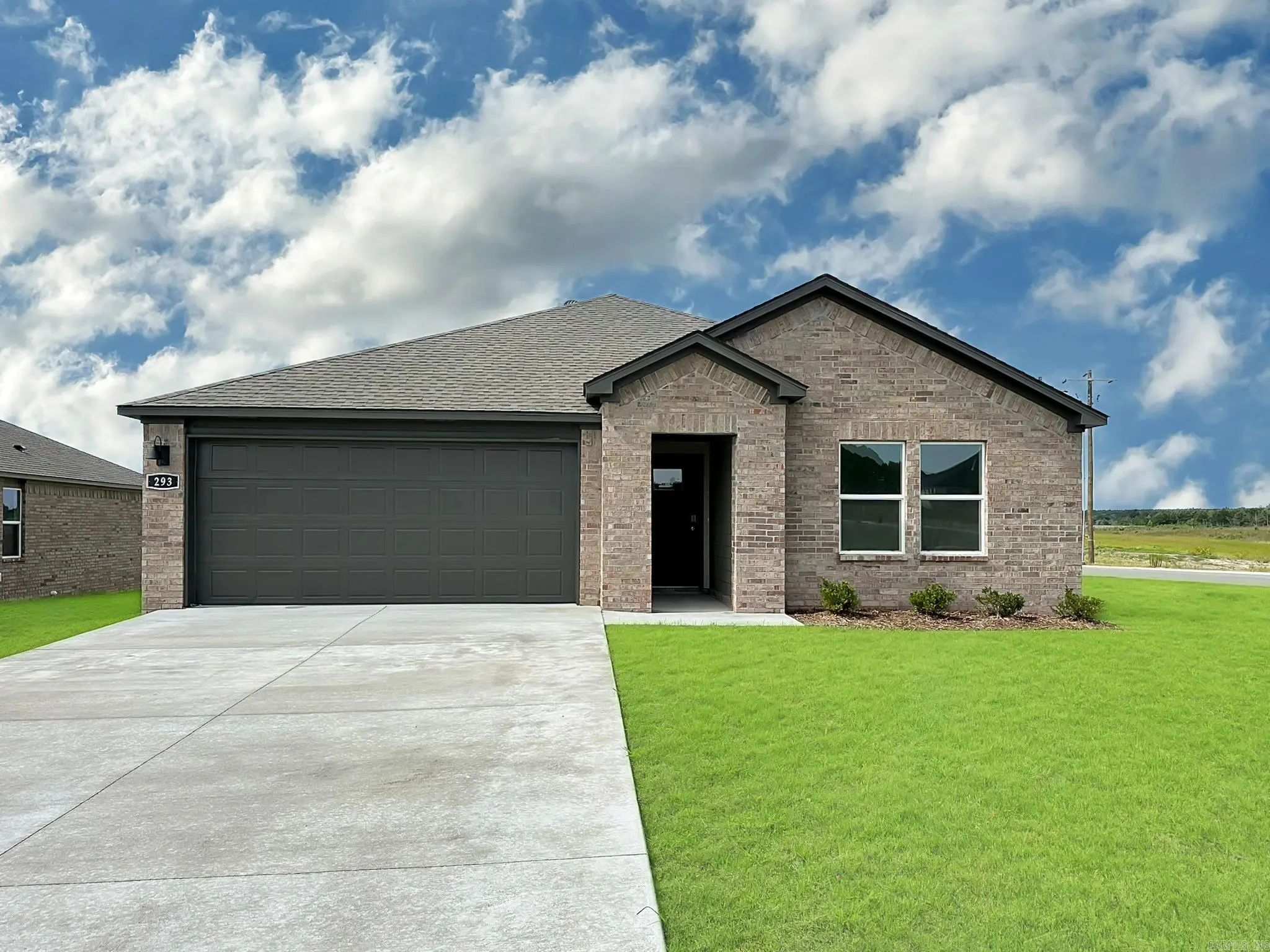 113 E Sunbelt Court, Mayflower