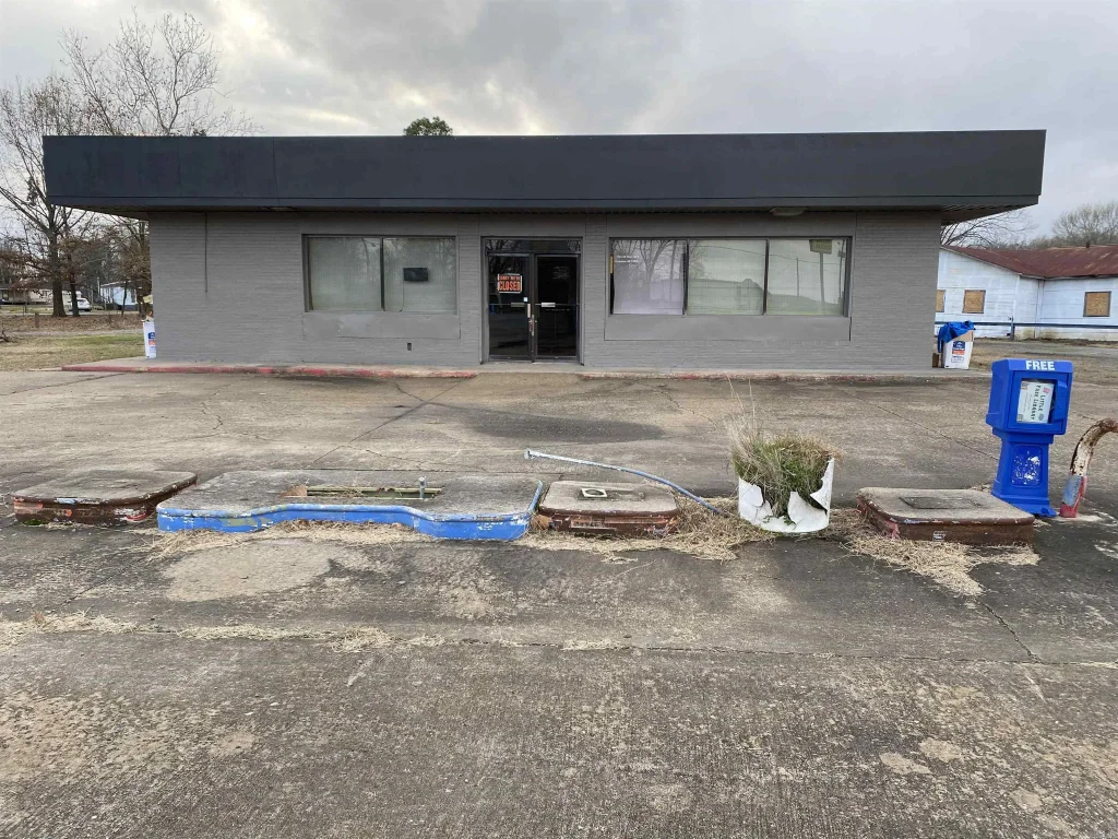 12265 Hwy 165, Humnoke