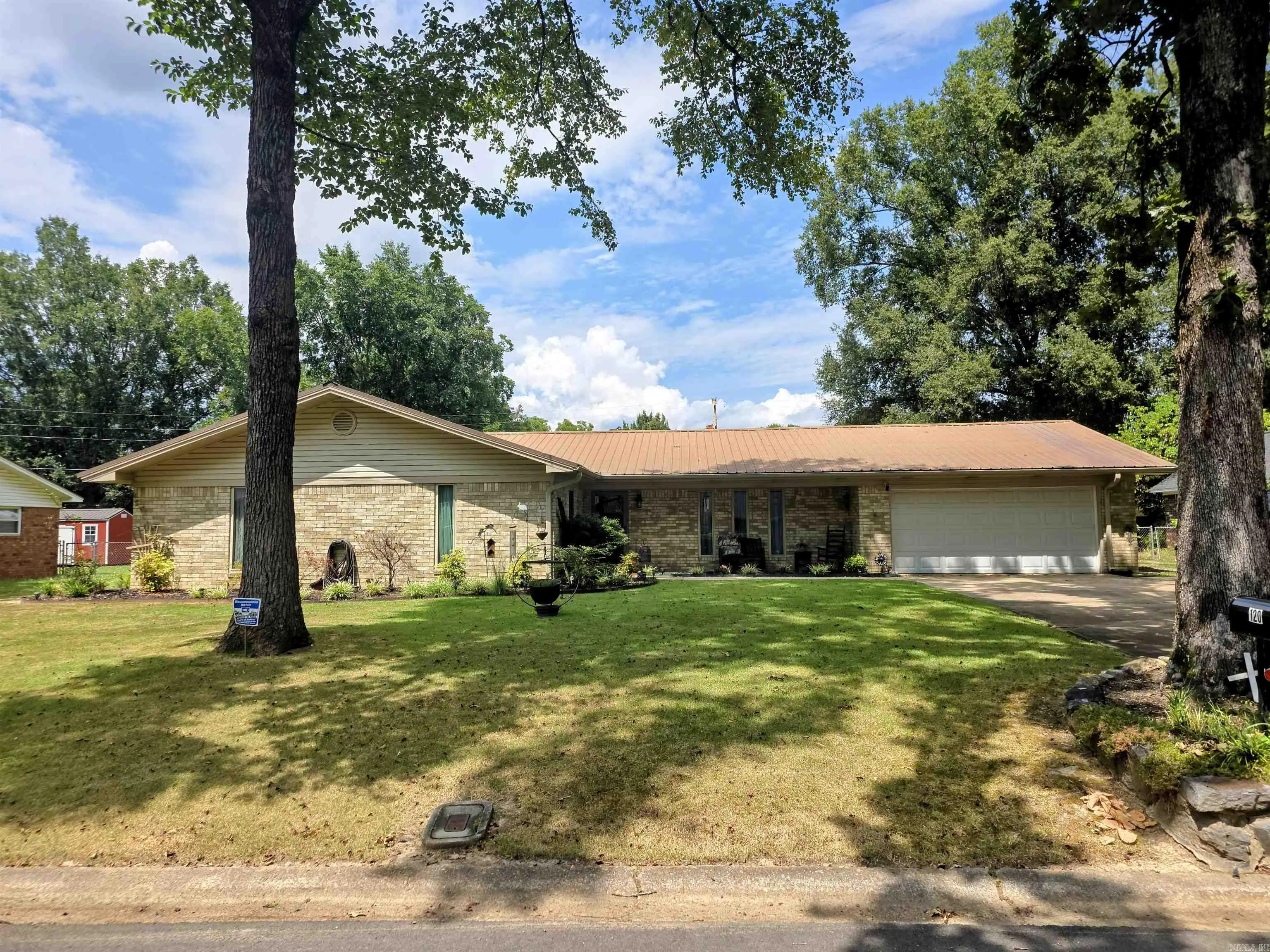 120 Jawanda Lane, Searcy