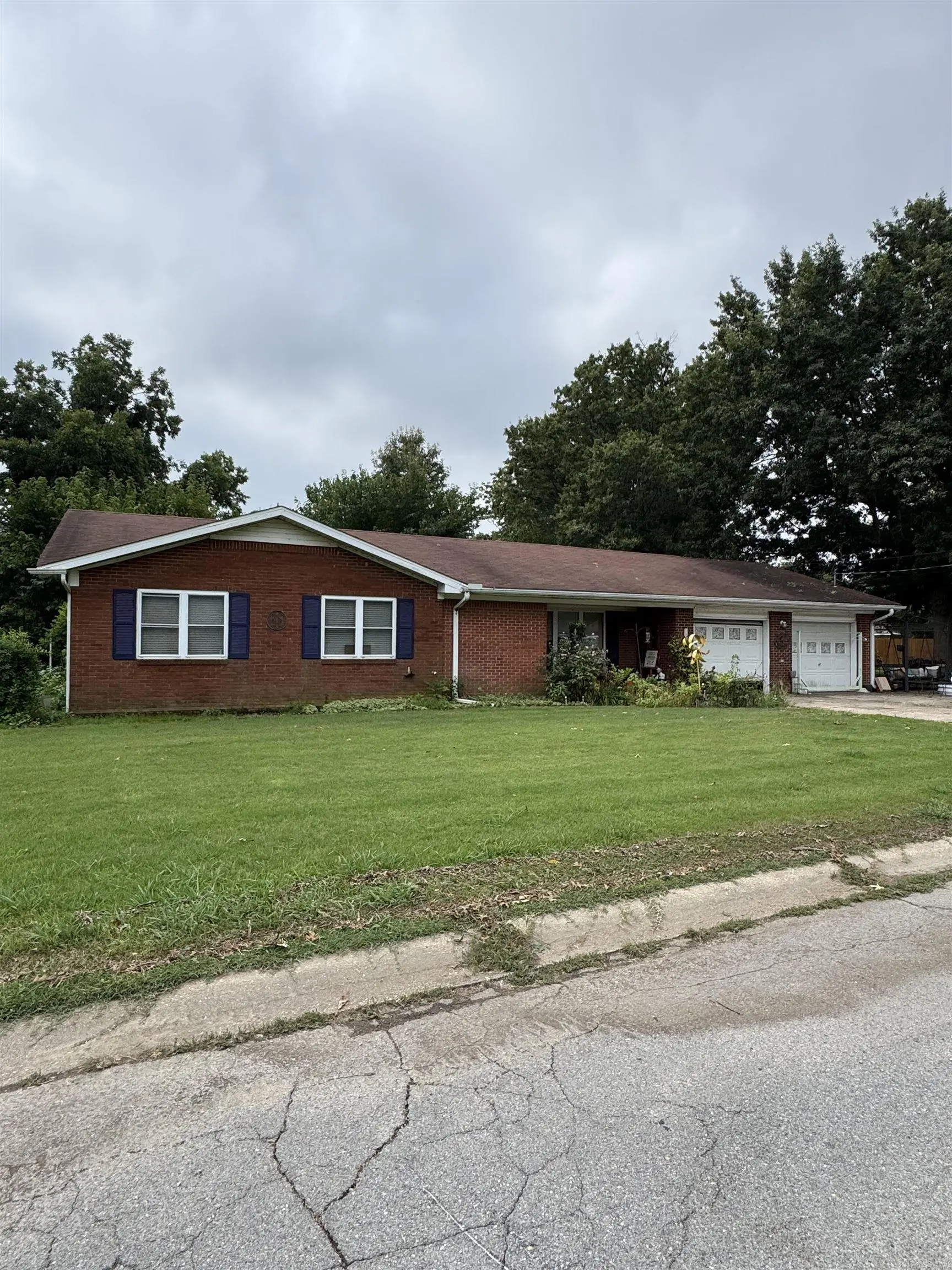 591 Valarie Ln, Piggott