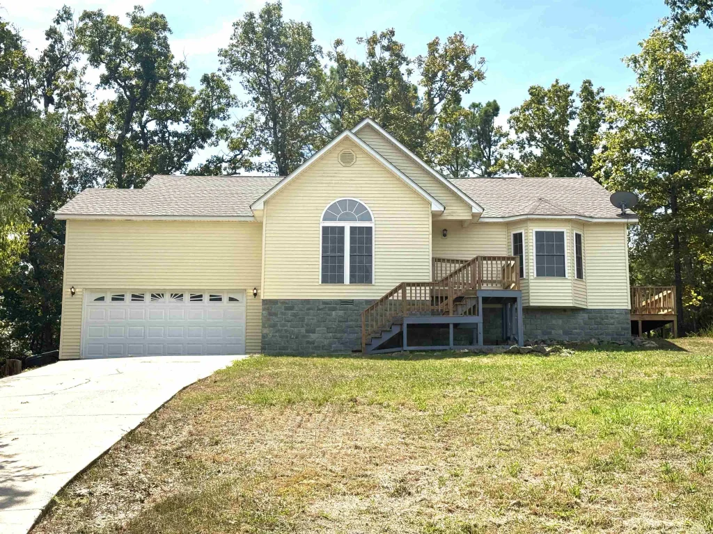 10 Pontotoc Trail, Cherokee Village