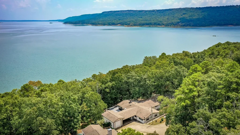 445 Tortoise Bay Road, Higden