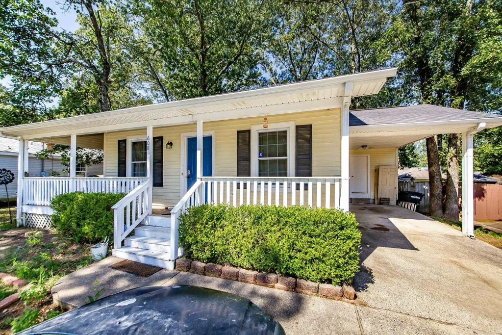 608 Hemphill Road, Sherwood