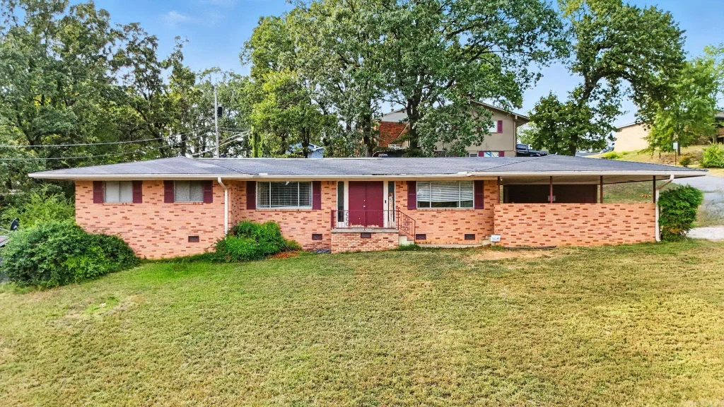 1900 Broken Arrow Drive, North Little Rock