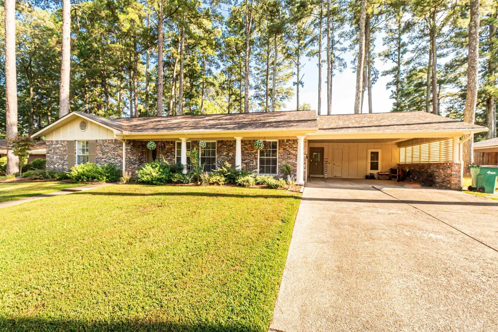 1225 Briarwood Dr, El Dorado