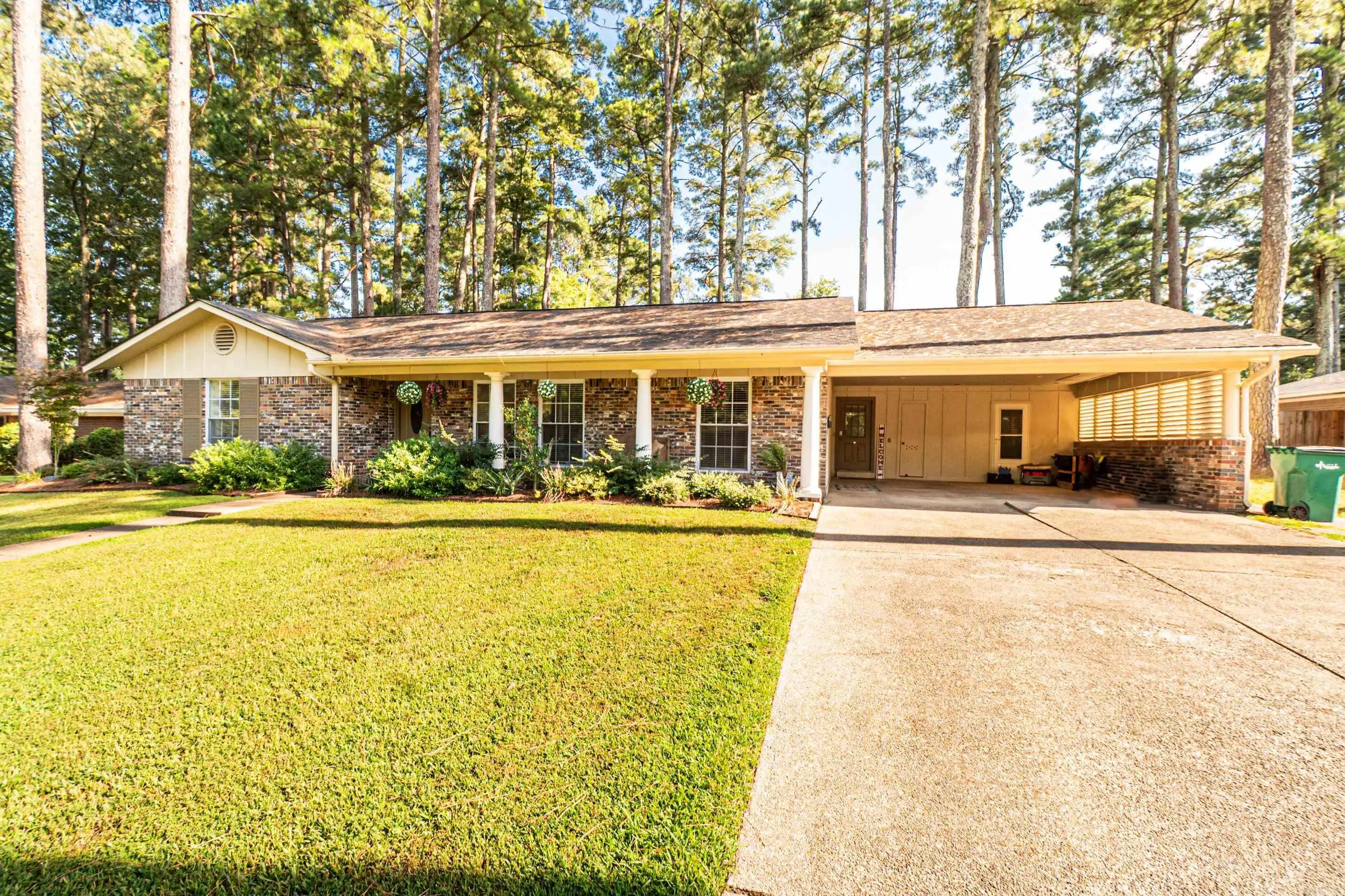 1225 Briarwood Dr, El Dorado