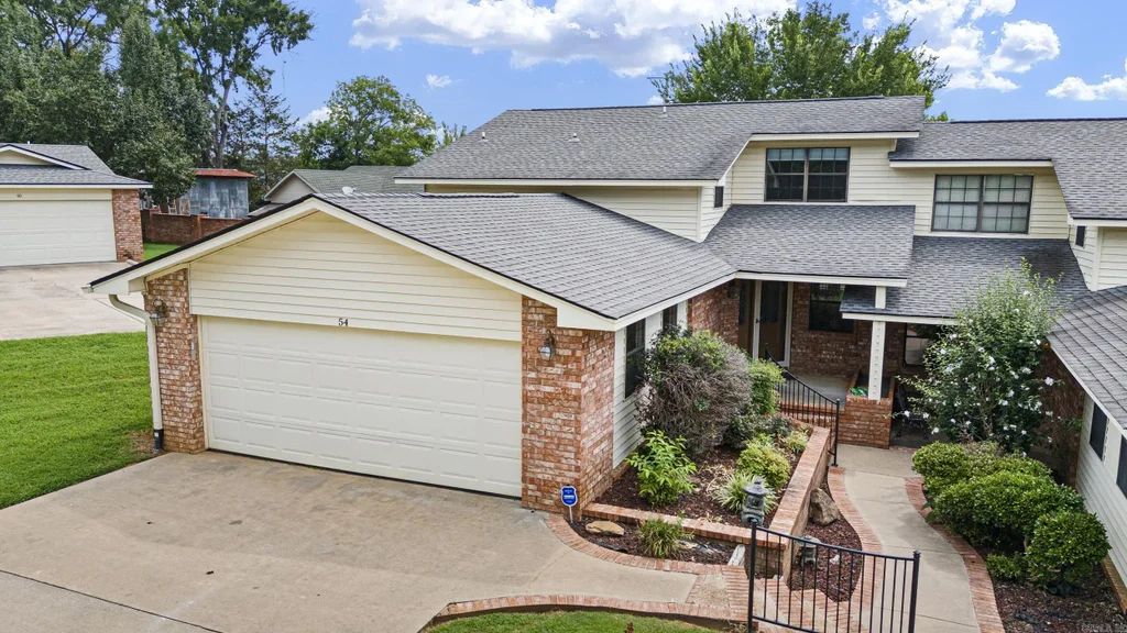 54 Club Road Village, Dover