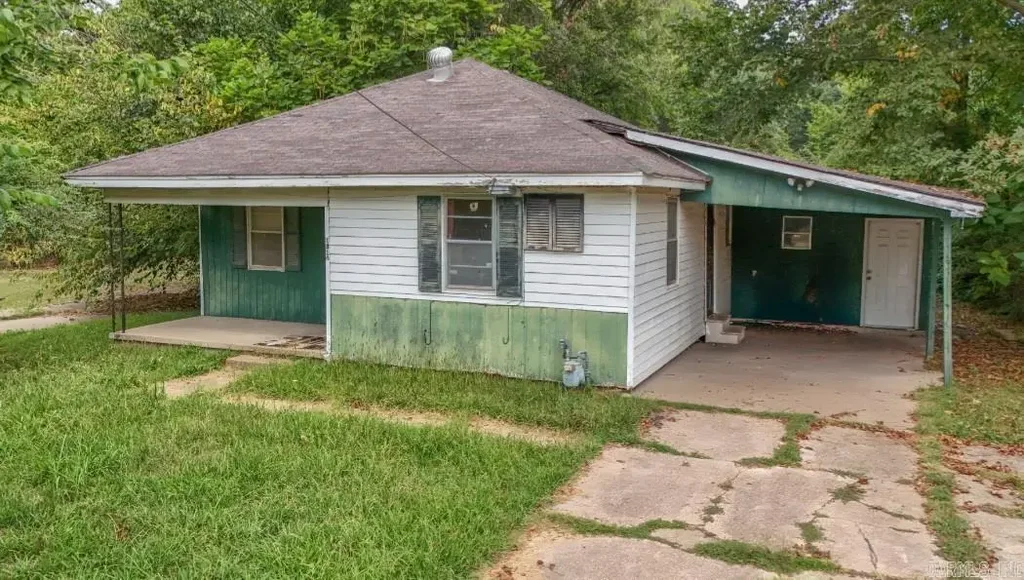 1810 Stuart Street, Blytheville