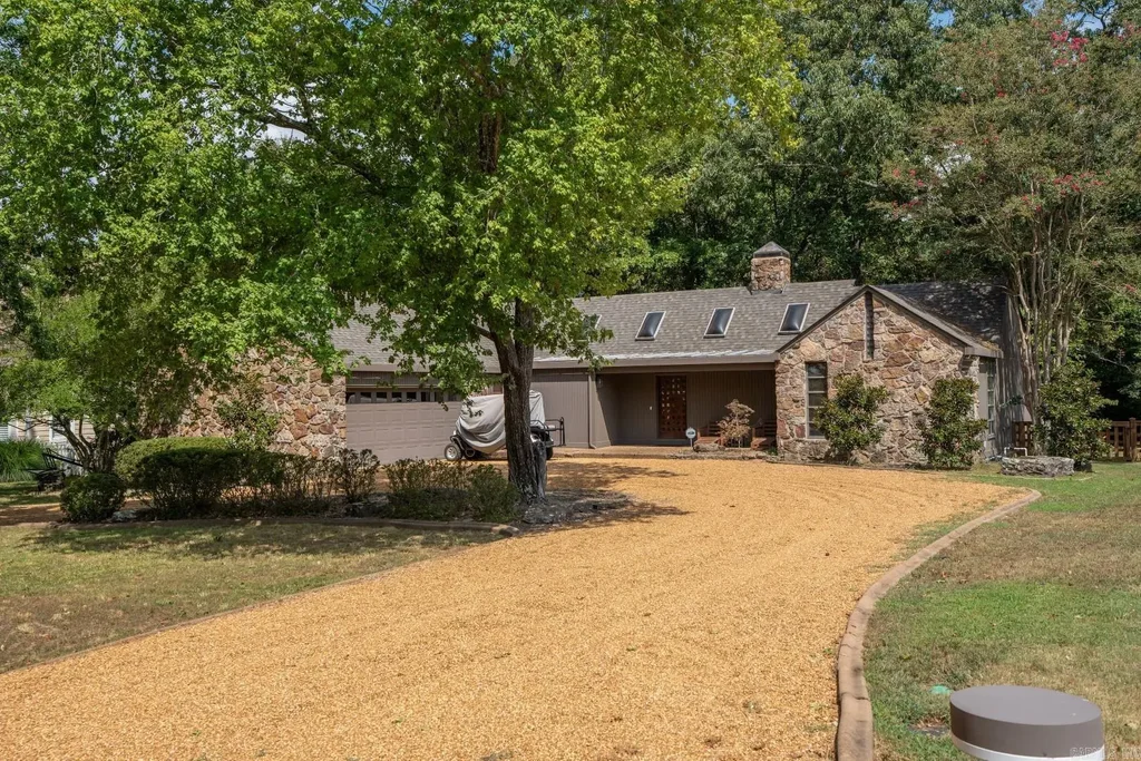 818 Ridge Road, Heber Springs