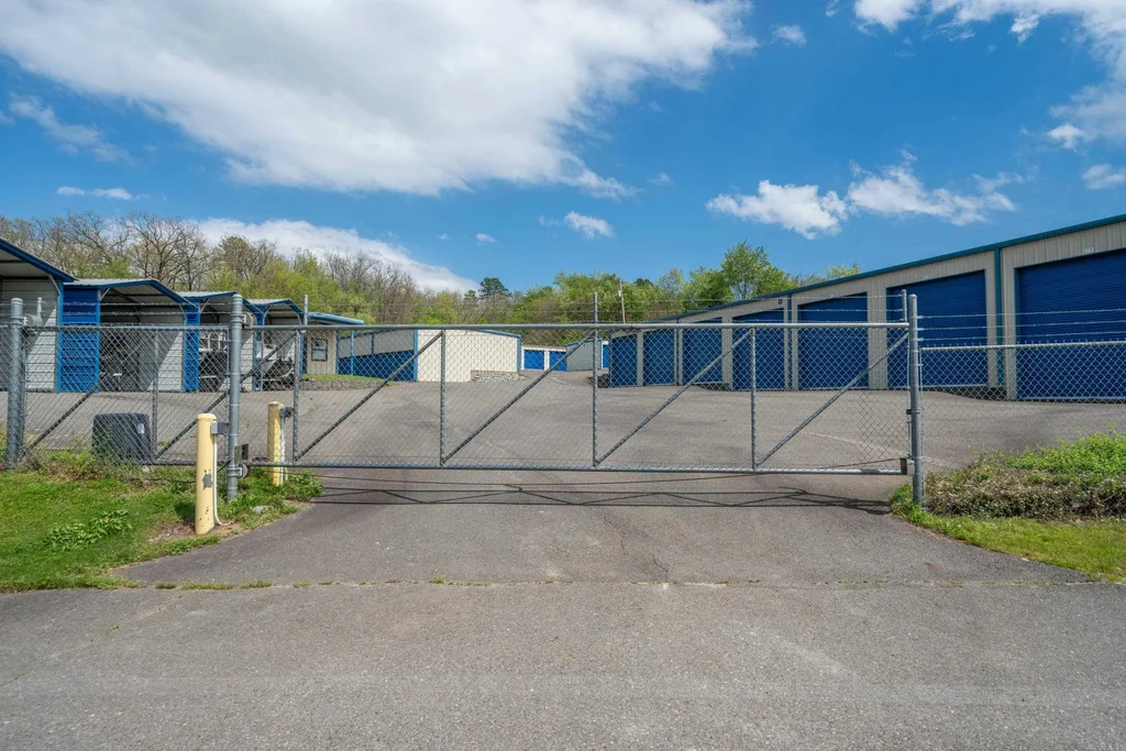 114 Macon Ter, Hot Springs