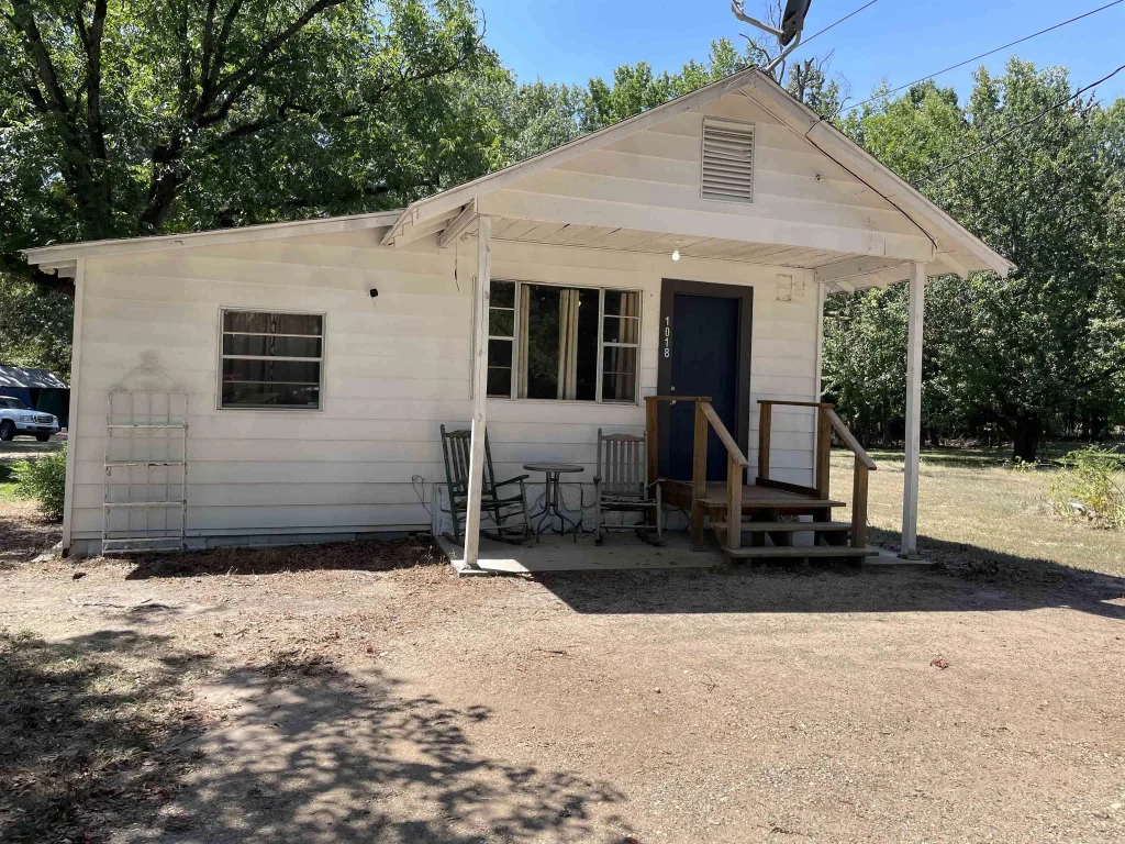 1018 S Martin Street, Warren