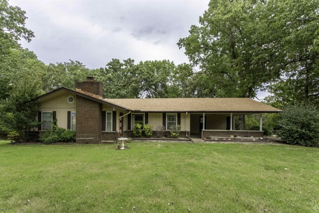 1 Paracas Trace, Cherokee Village