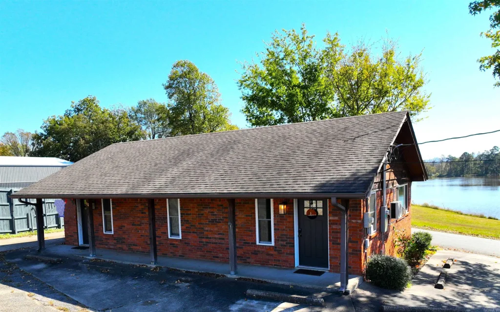 1182 Hwy 71 South, Mena