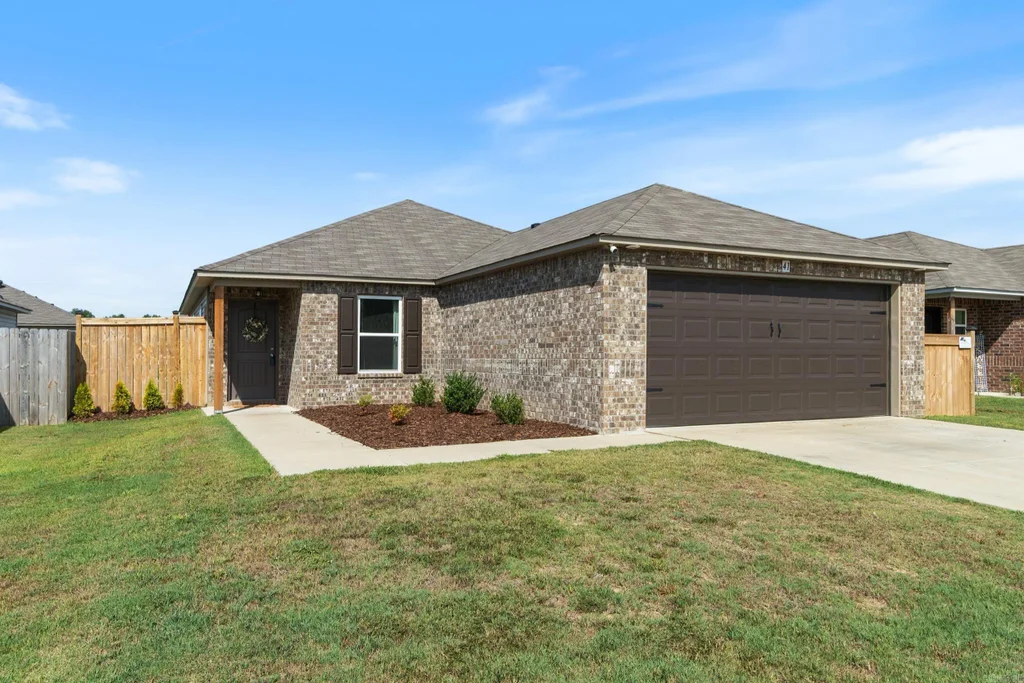 41 Oak Leaf Drive, Conway
