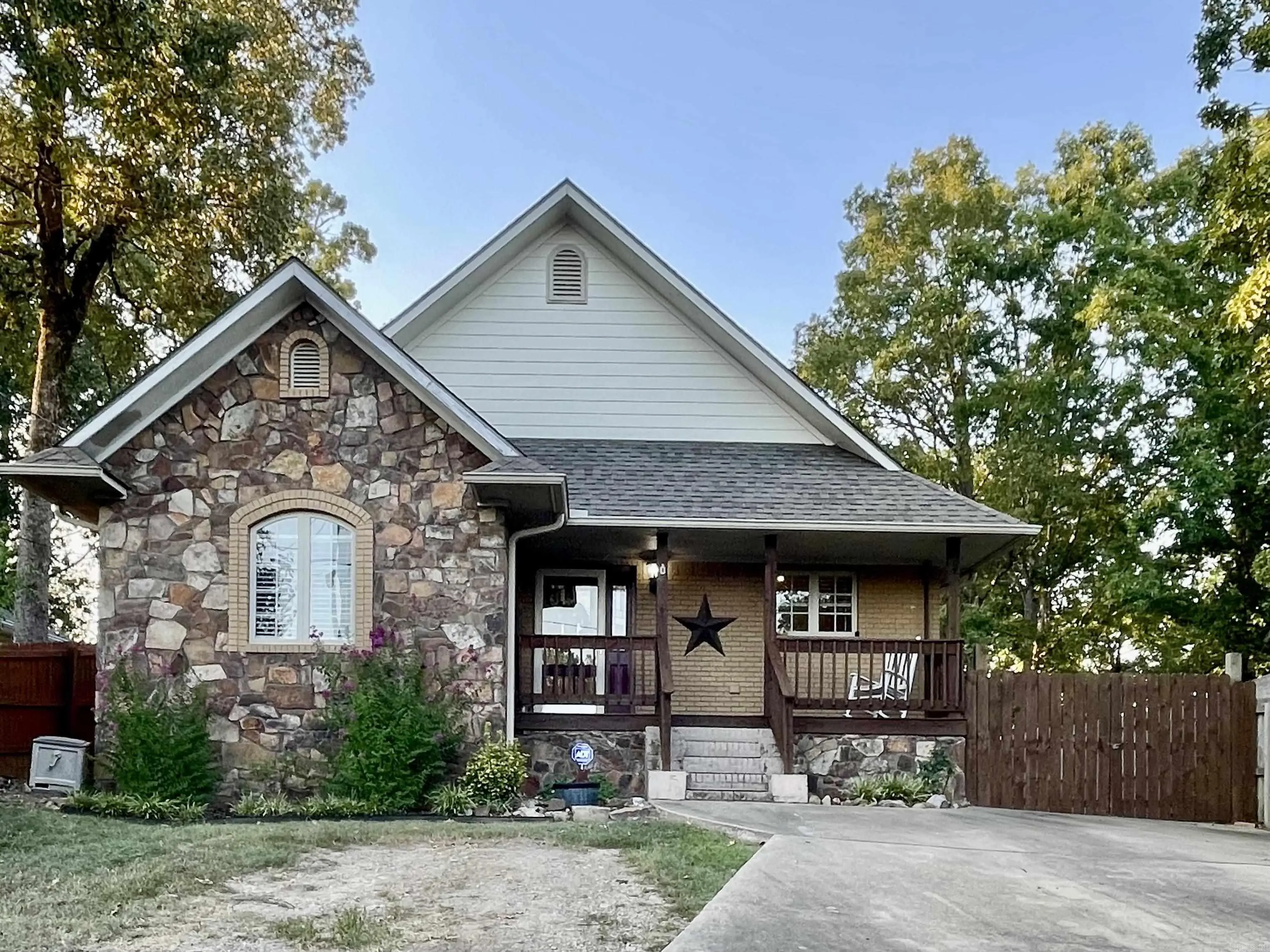 117 Skyline Drive, Hot Springs