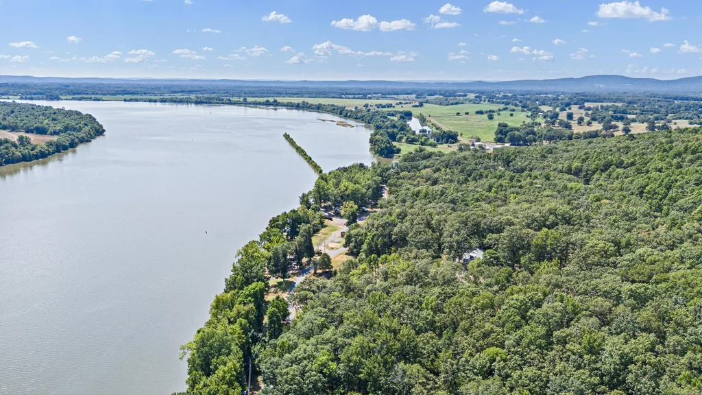 53 64 75 Pawpaw Bend Road, Morrilton