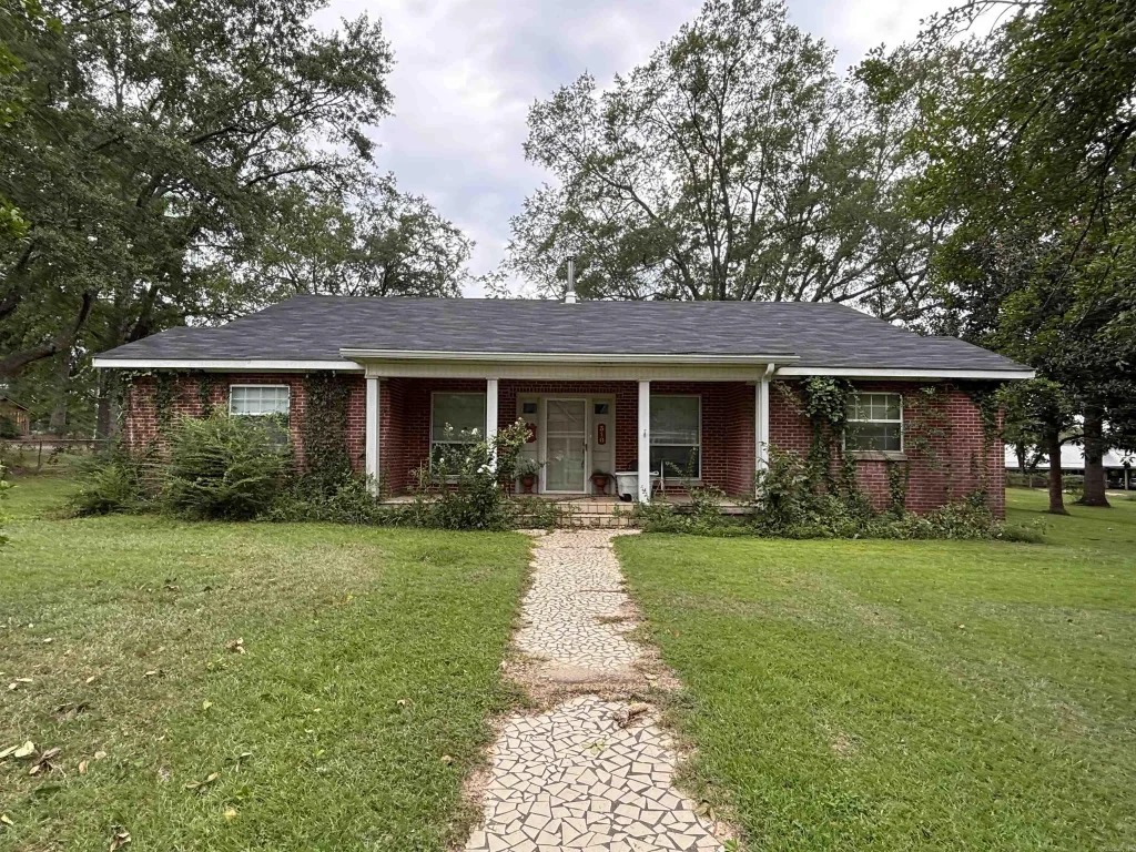 310 E 5th Street, Junction City