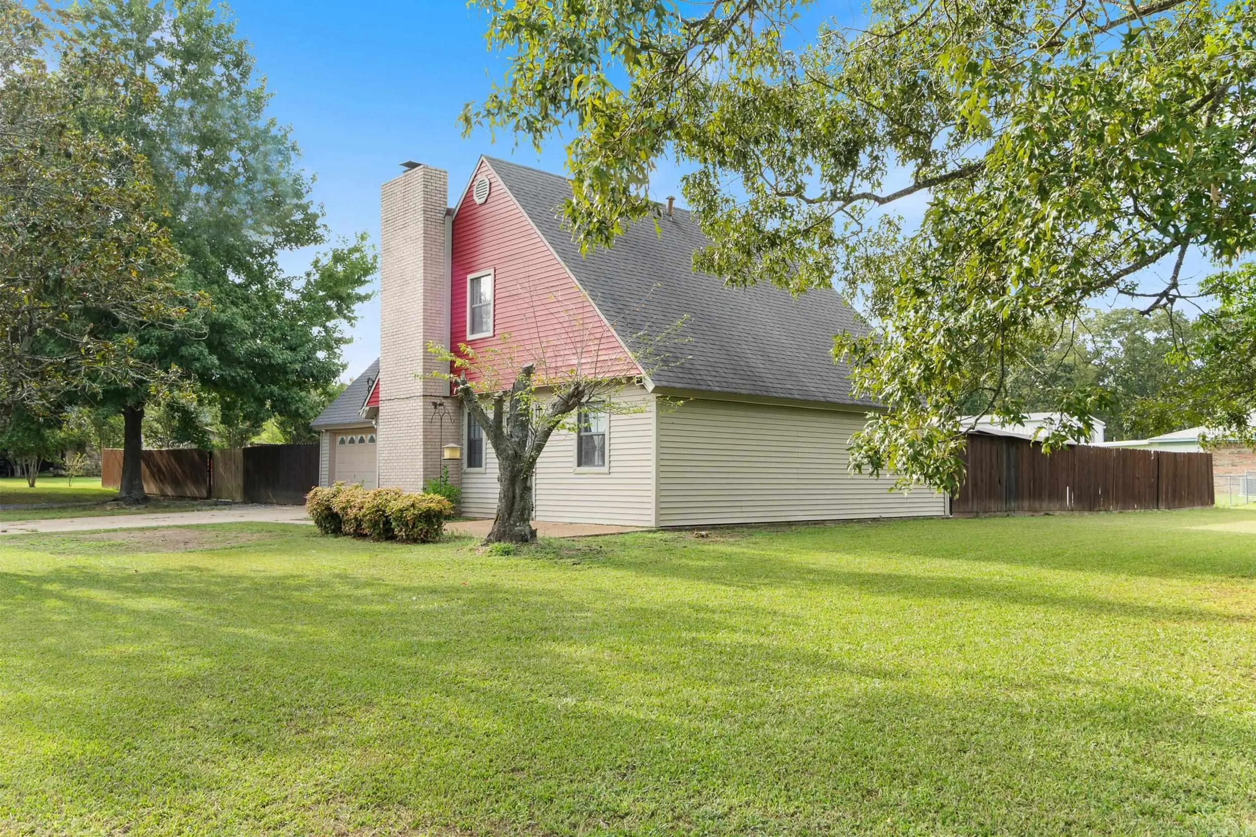16 Burnett Circle, Greenbrier