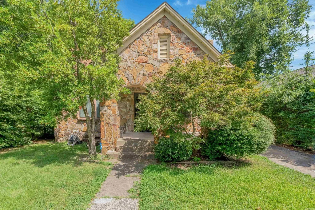 1806 N Poplar St, North Little Rock