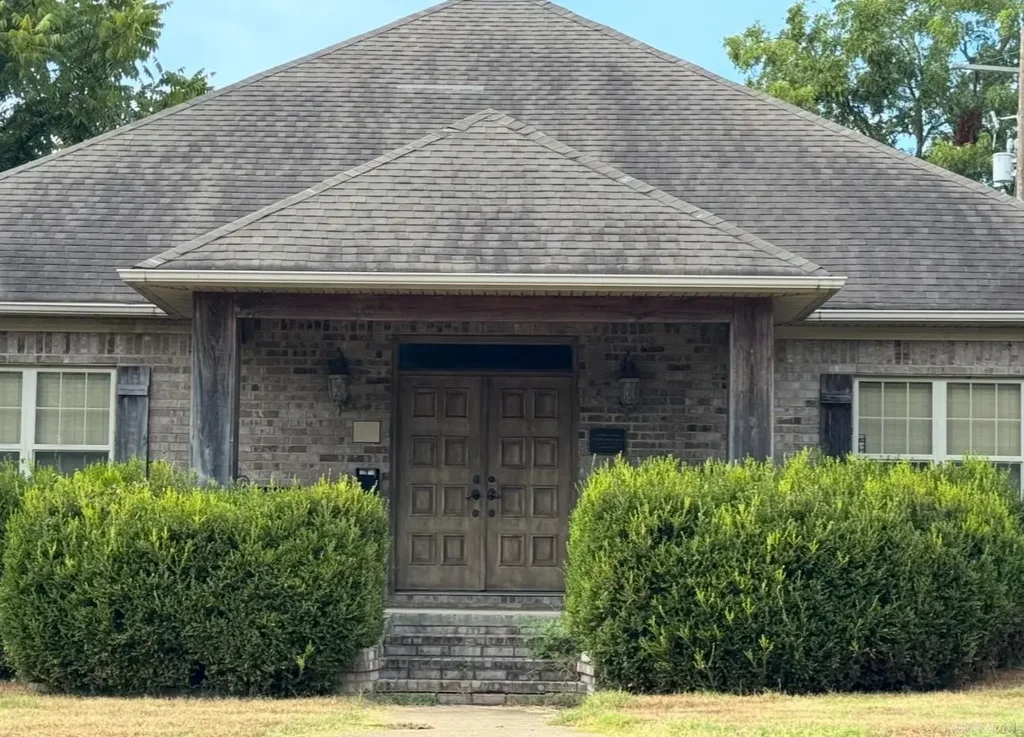 415 E Cross, Forrest City