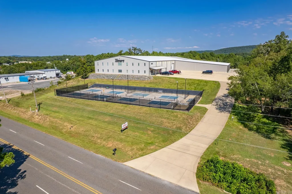 736 Mid America Boulevard, Hot Springs