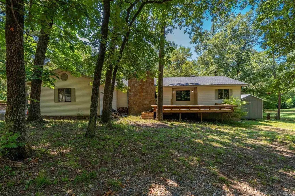 105 Tall Oaks Street, Hot Springs