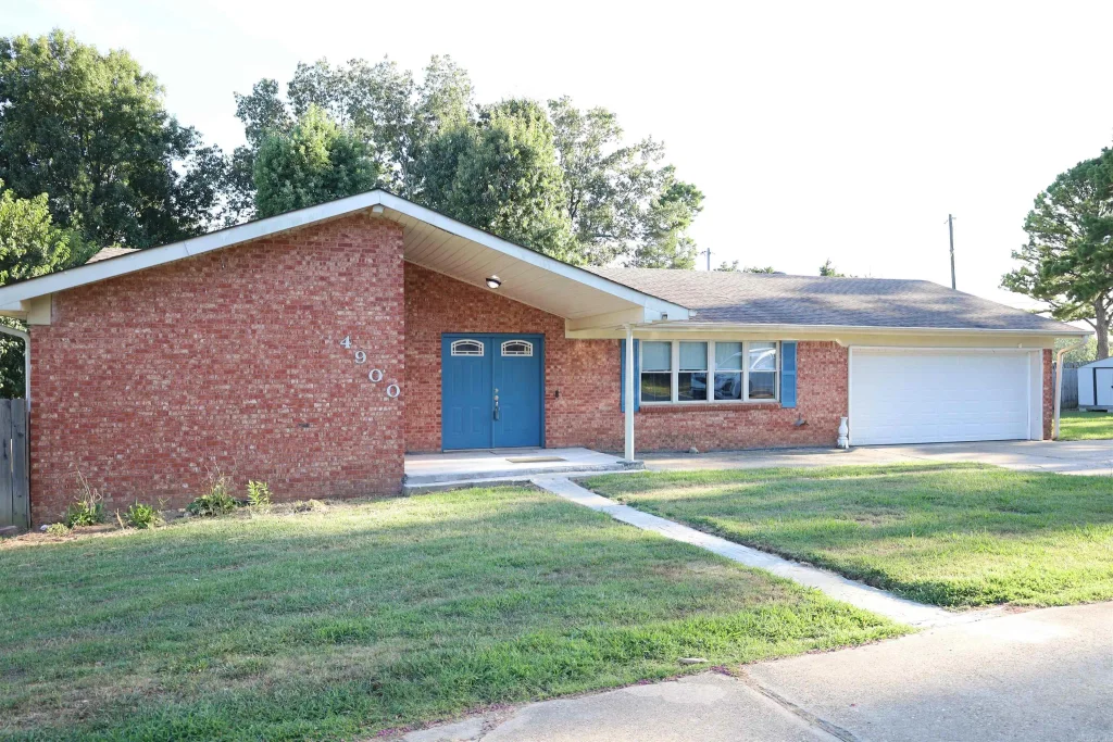 4900 Mcphill Drive Drive, Paragould
