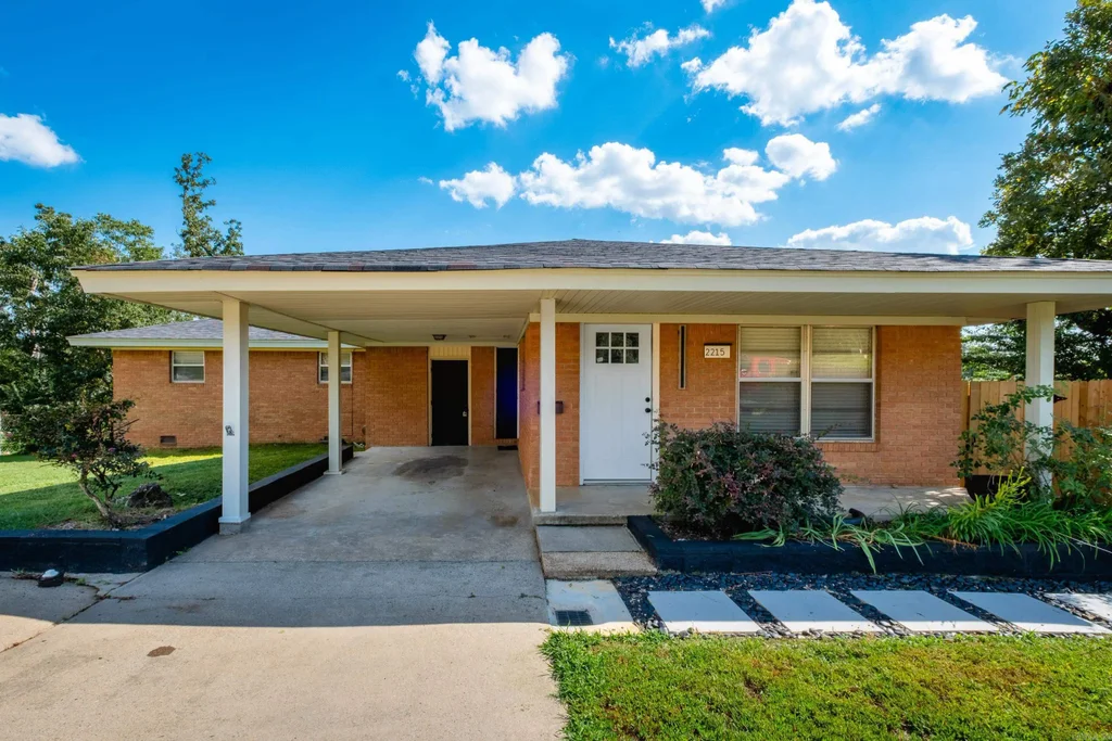 2215 Coors Drive, North Little Rock