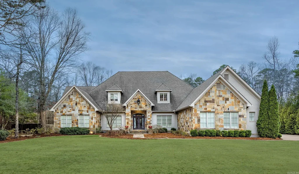 14 Sologne Circle, Little Rock