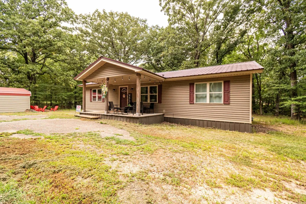 114 Cedar Ln, Monticello