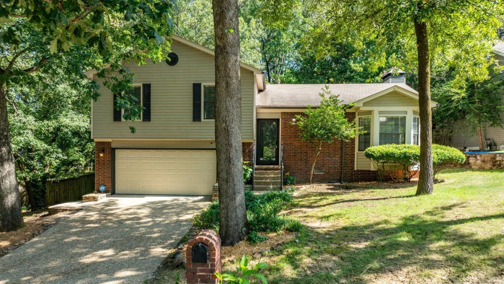 13204 Laurel Oaks, Little Rock