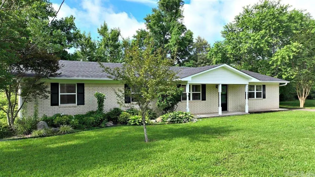 1900 Church Avenue, Mena