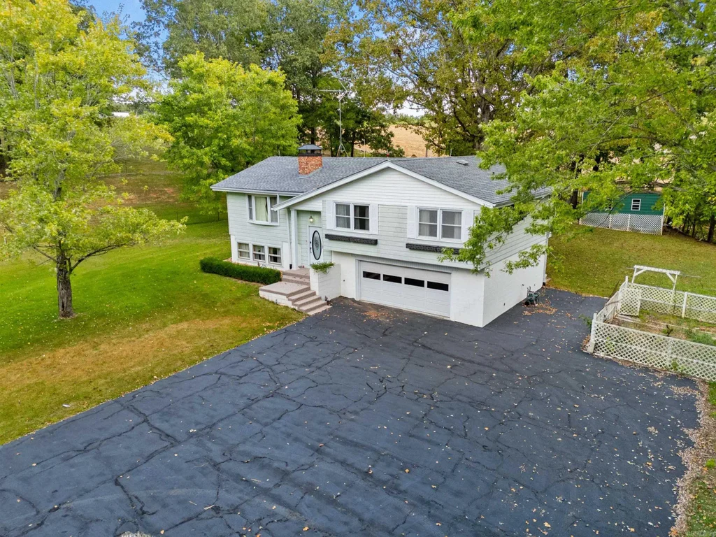 5123 Hwy 62 East, Mountain Home