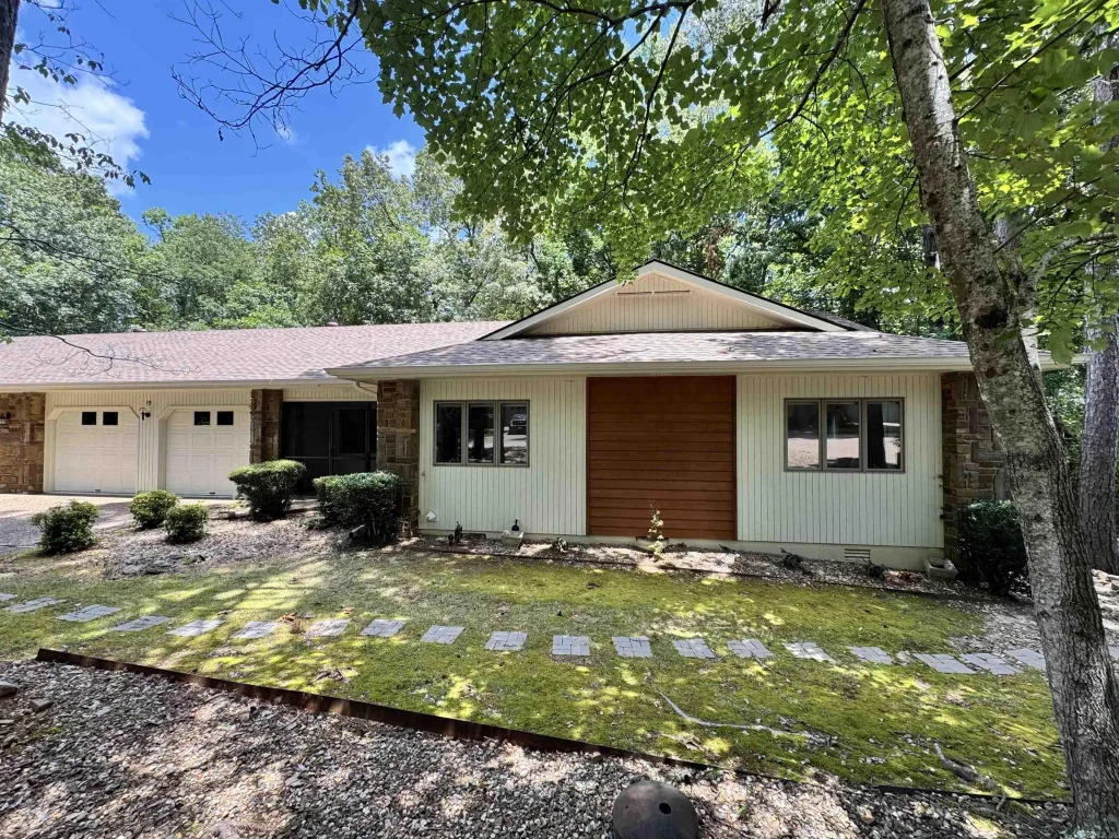 19 Emanuel Drive, Hot Springs Village