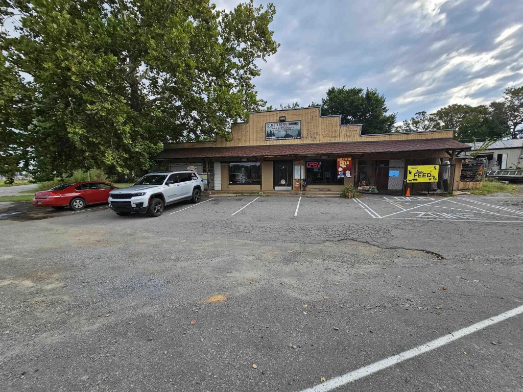 9240 Jacksonville Conway Road, Jacksonville