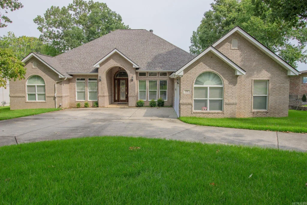 156 Osprey Drive, Hot Springs