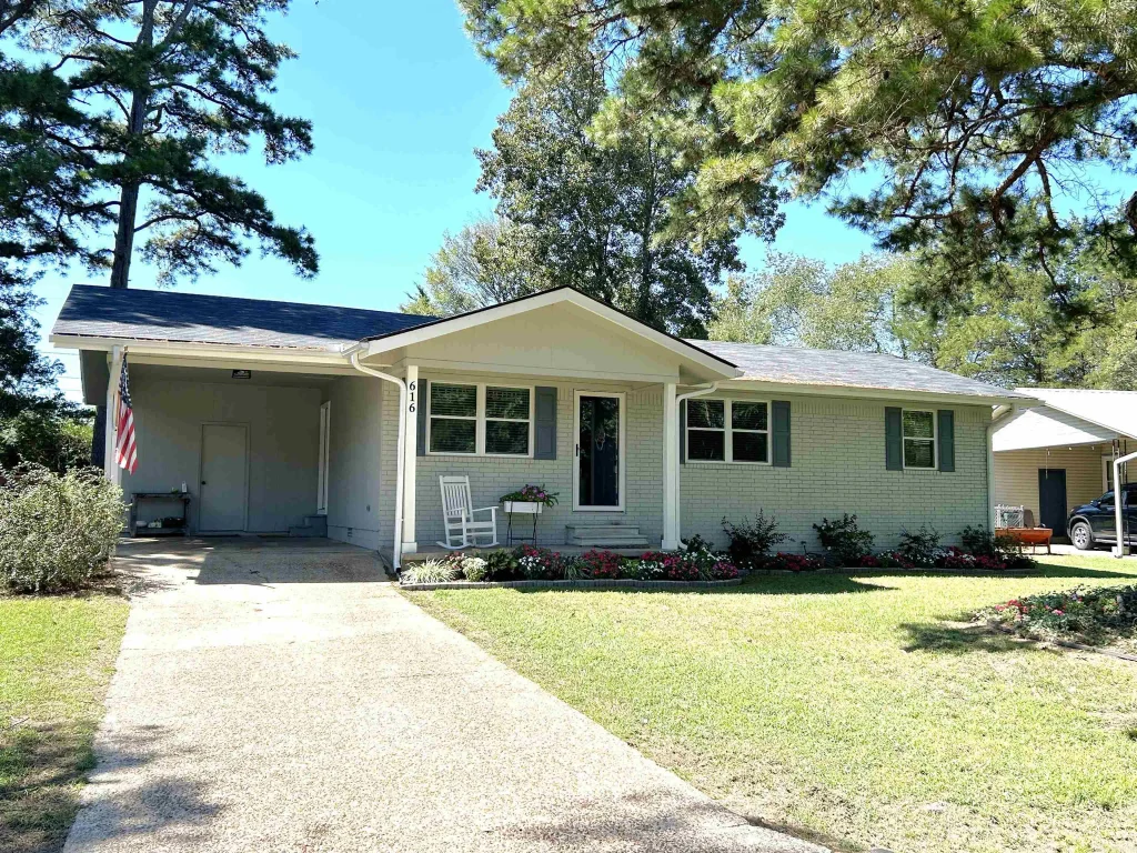 616 Cedar, Heber Springs